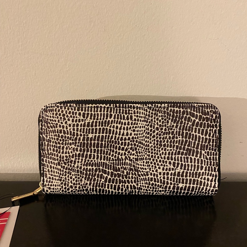 Women’s NWT Trina Turk Wallet - Picture 5 of 7